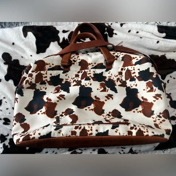 Wrangler Cow Print weekender - Picture 2 of 4